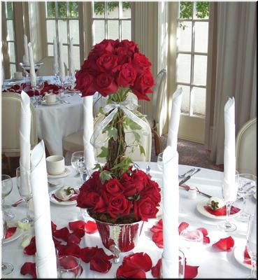 One Christmas wedding I went to used Christmas poinsettas as centerpieces