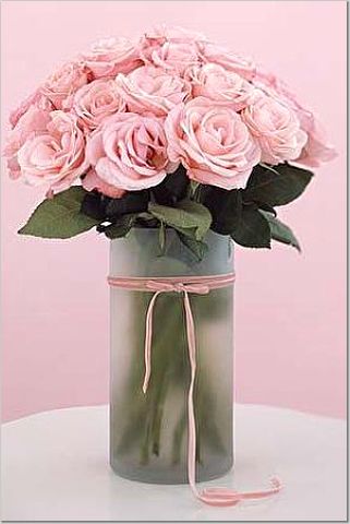 Re: ALL BABY PINK ROSE Centerpiece Pic? like this? Image Attachment(s):