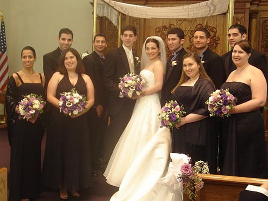 Re Please post pics of your purple Bridal parties
