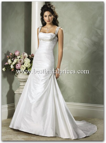 Re Heip please post pictures of wedding dresses with sleeves