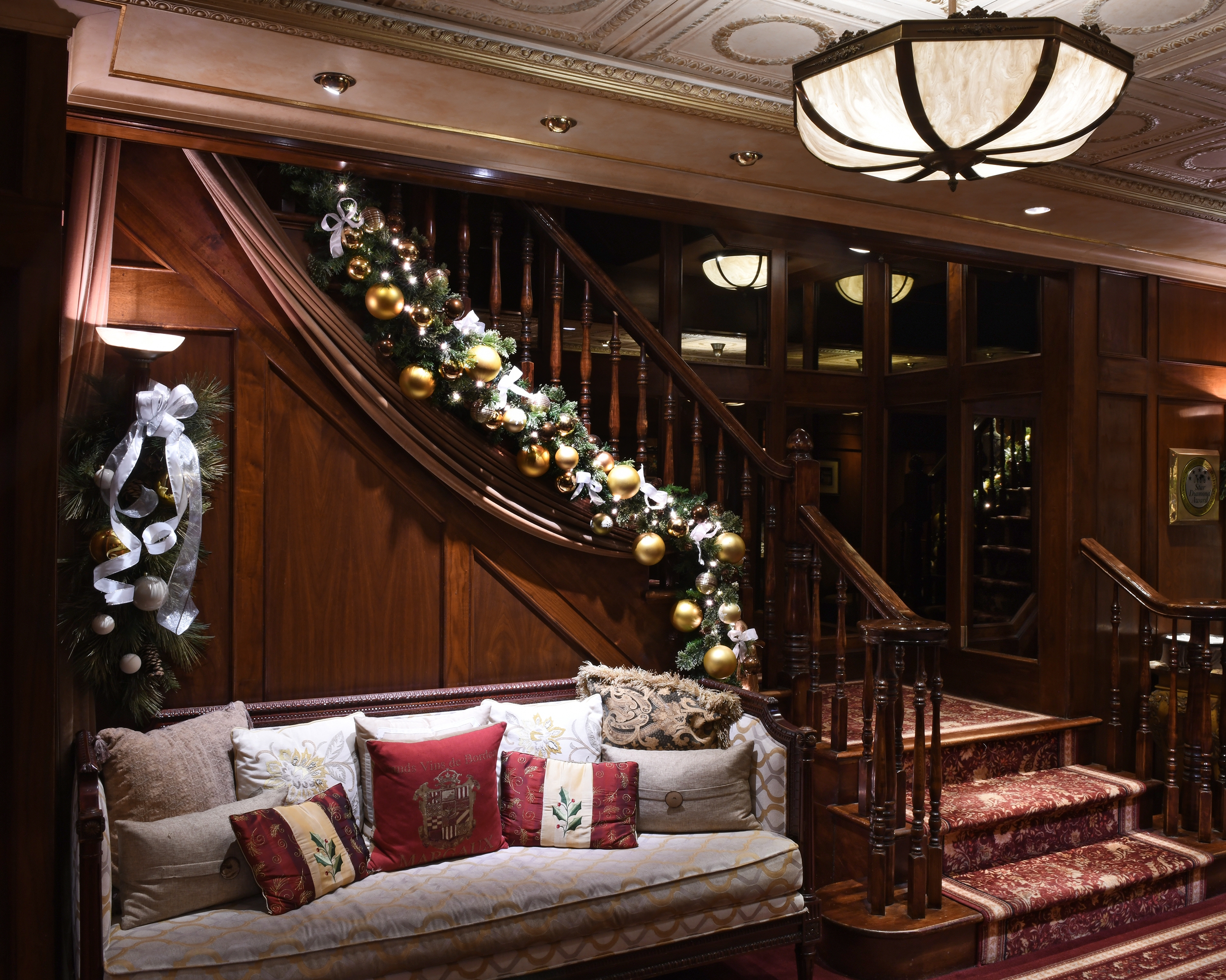 Westbury Manor