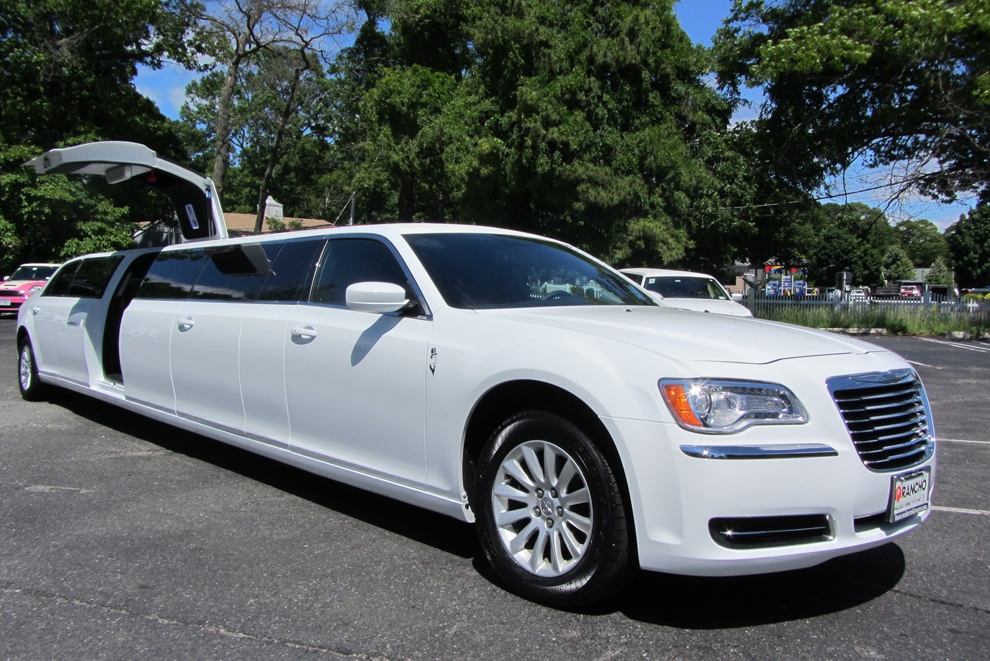 M & V Limousines