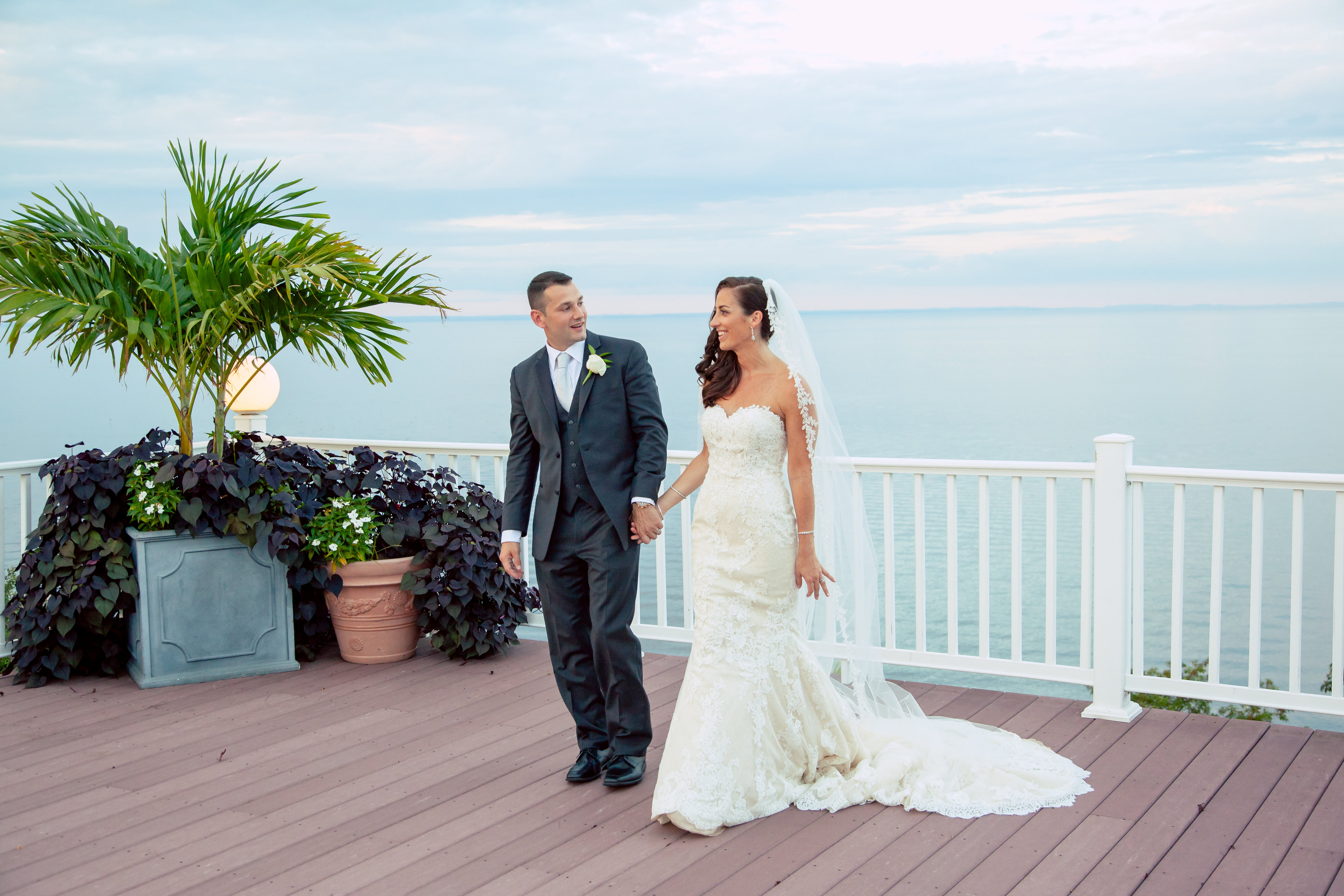 Lombardi�s On The Sound Reception Locations Catering