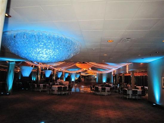 Uplighting Crest Hollow Plaza Room