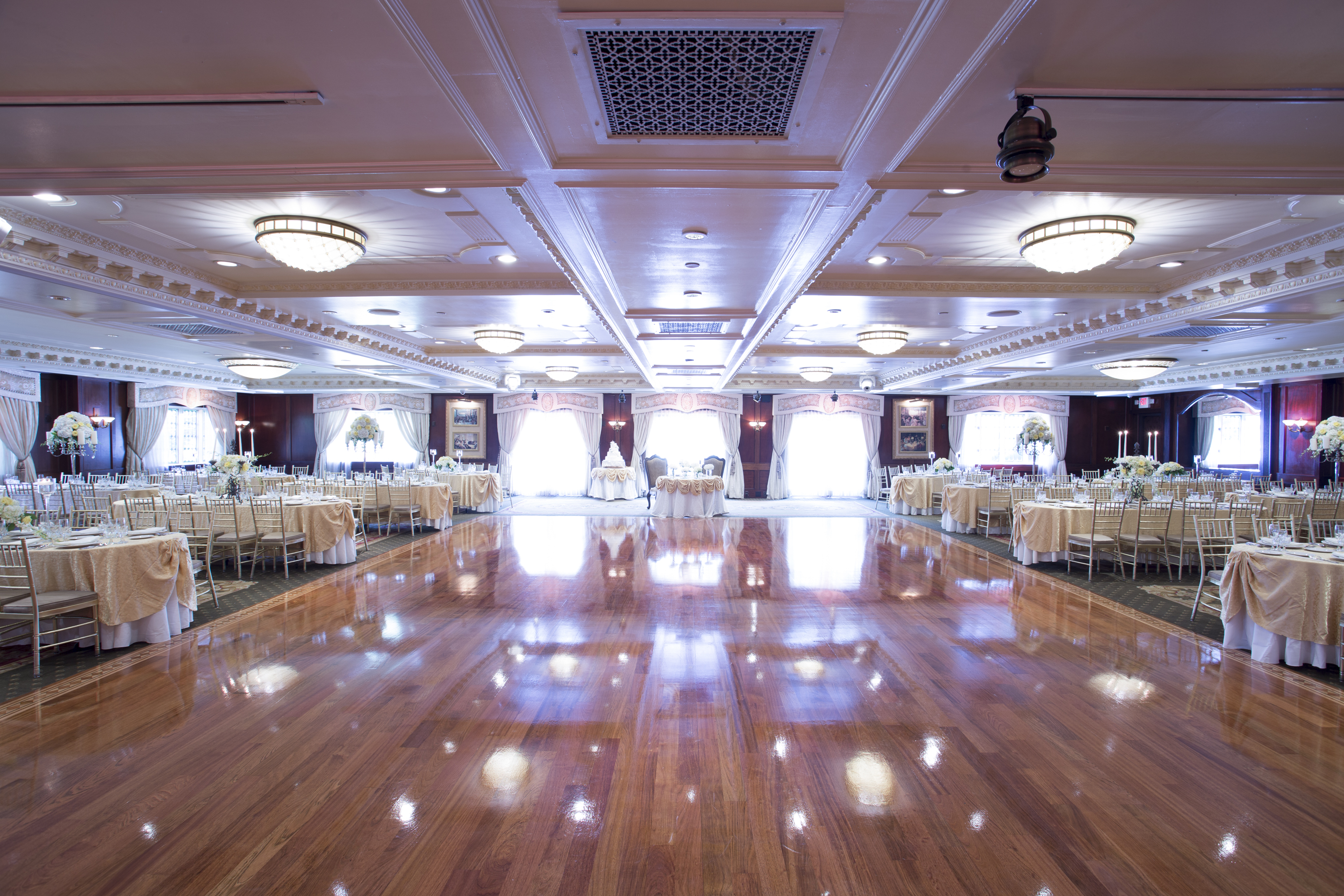 Westbury Manor
