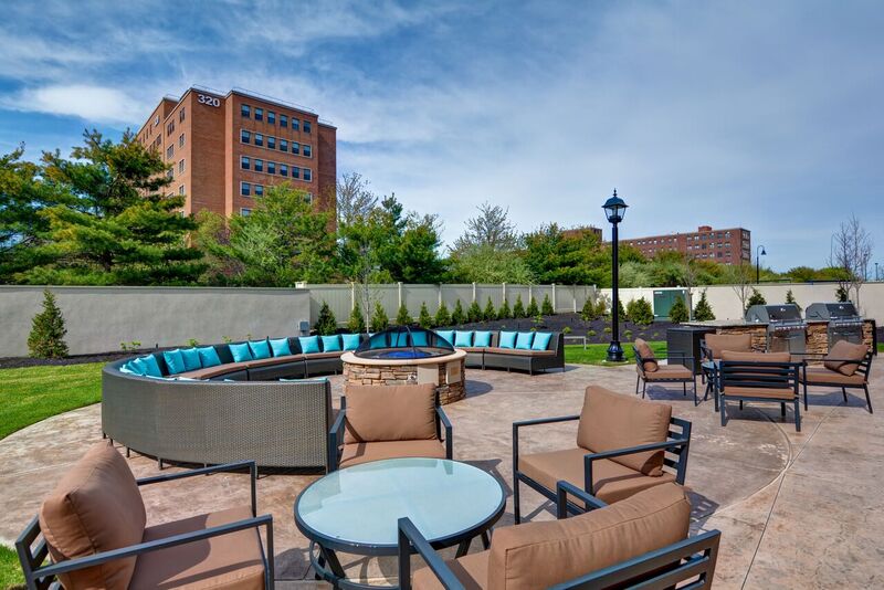 Residence Inn/Courtyard by Marriott&mdash;Courthouse Complex