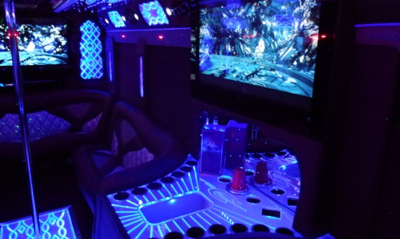 Romantique Double Diamond Limousines