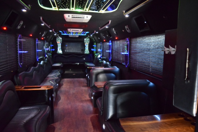 Romantique Double Diamond Limousines