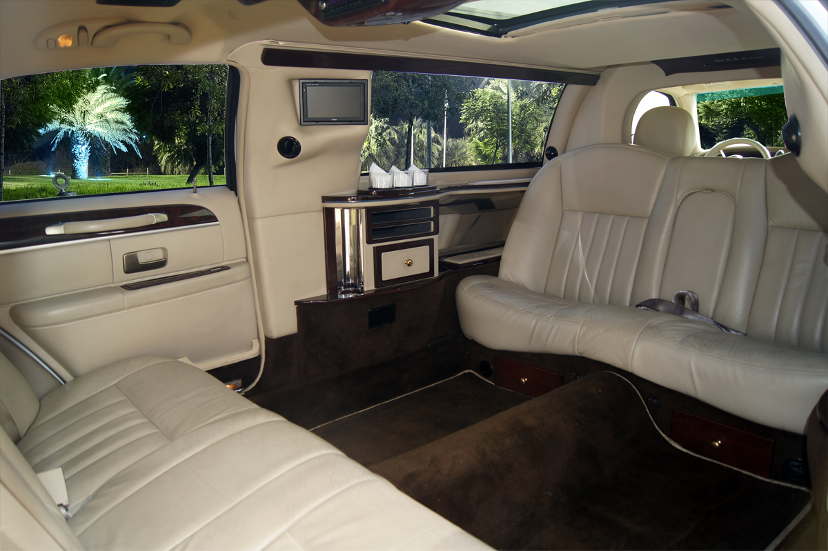 Ultimate Class Limousine