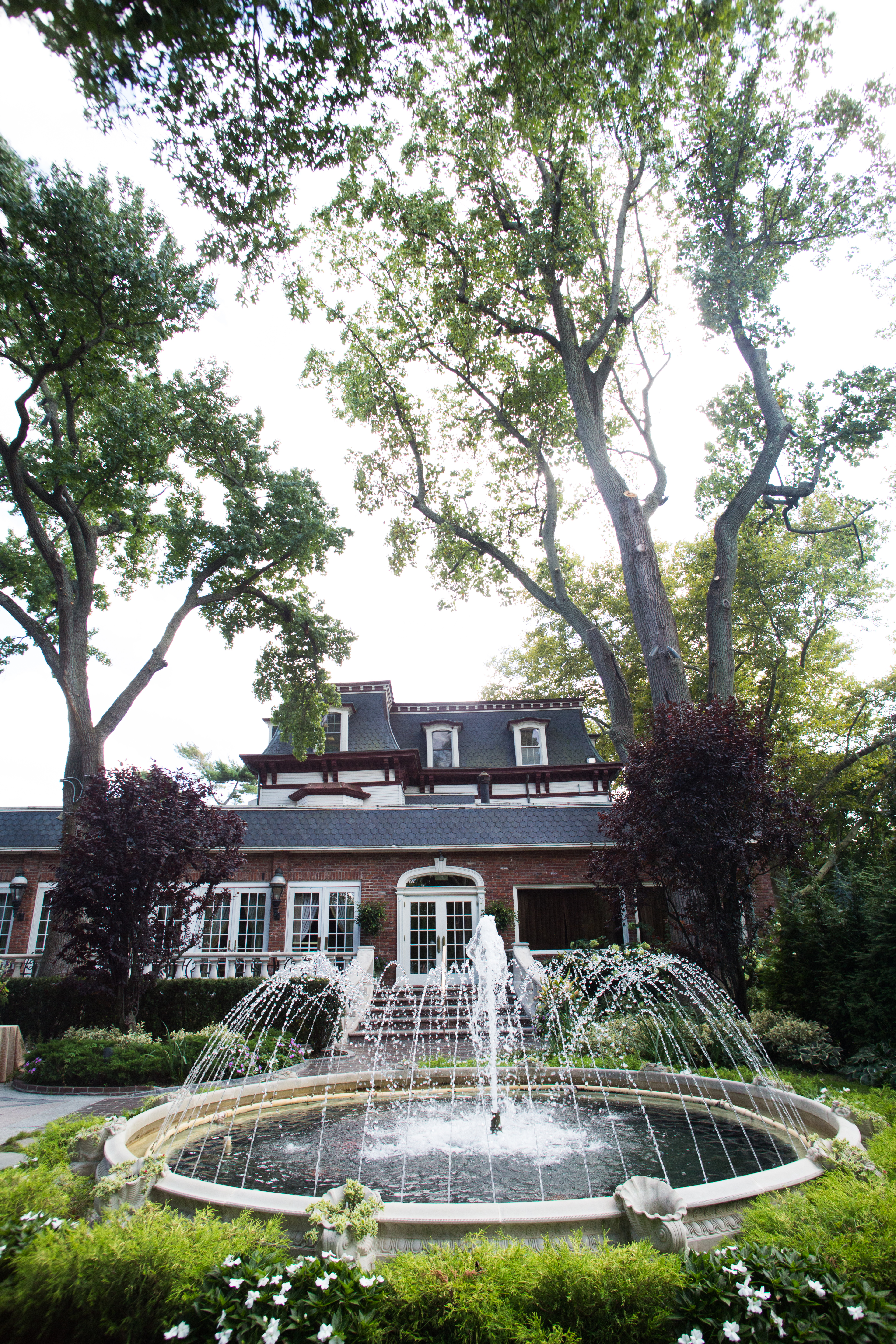 Westbury Manor