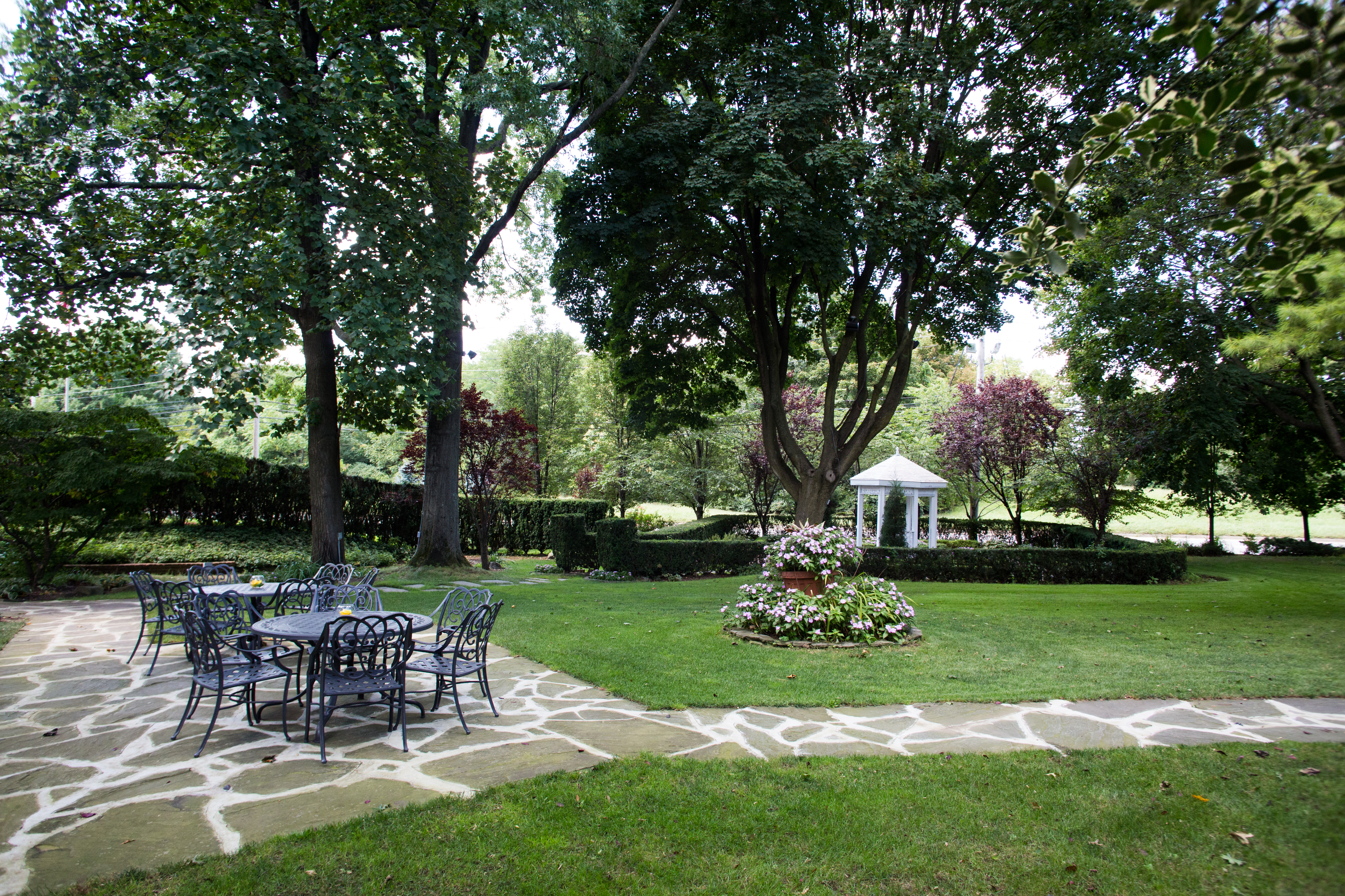 Westbury Manor