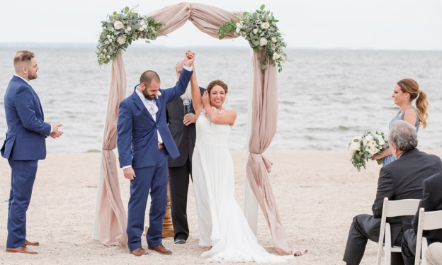 Lessing's Waterfront Weddings