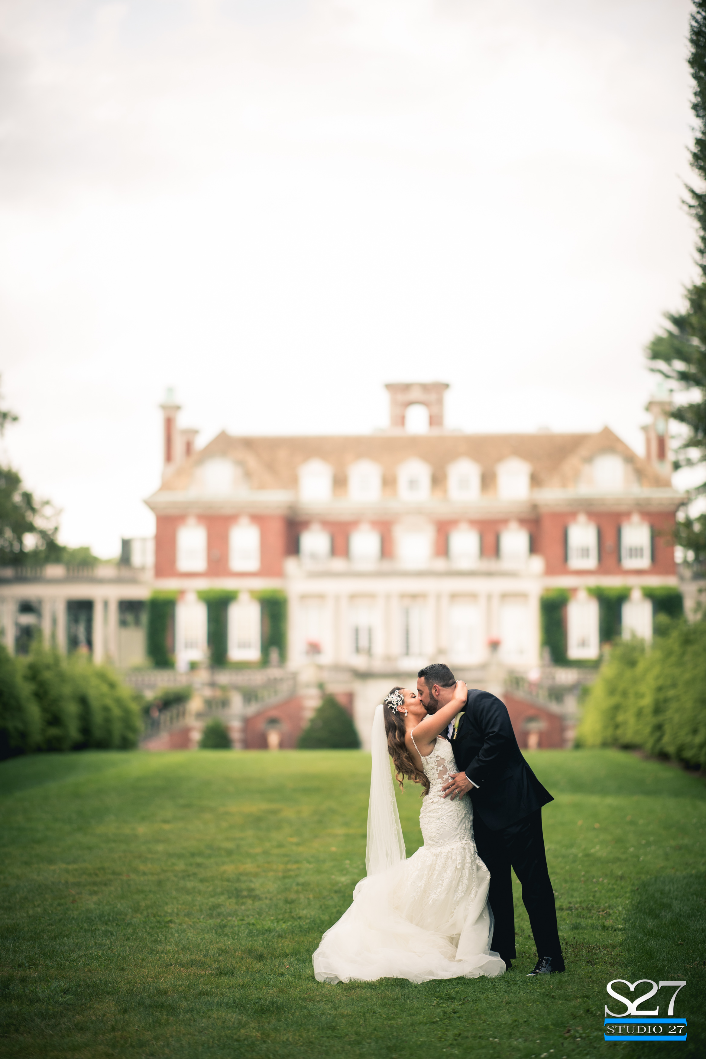 Laura and Roy - Real Weddings Long Island, NY