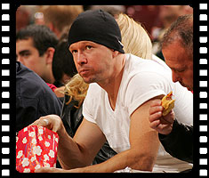 6379607_1.jpg
