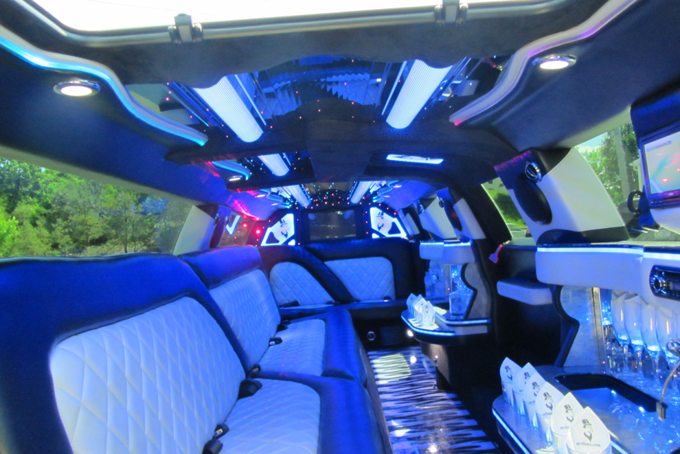 M &amp;amp; V Limousines