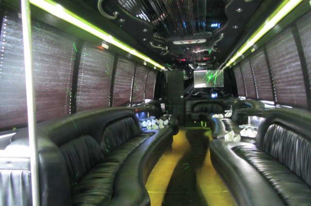 M &amp;amp; V Limousines