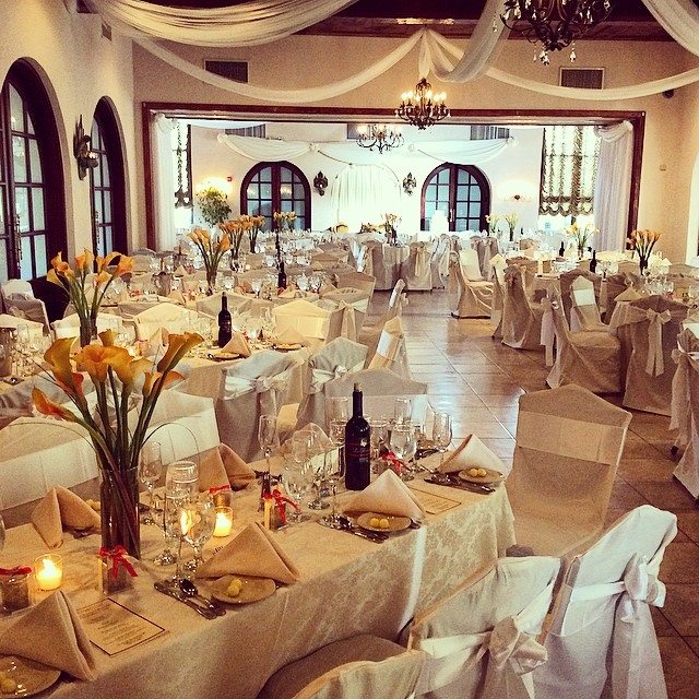 Douglaston Manor