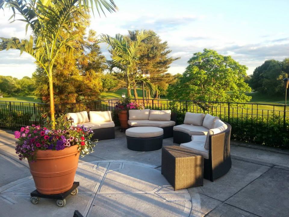 Douglaston Manor