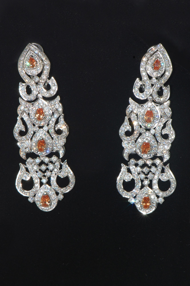 Loucri Jewelers