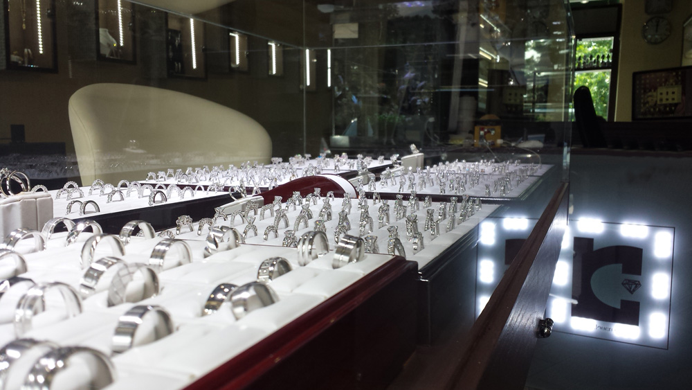 Loucri Jewelers