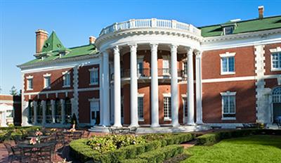 Lessing&amp;#039;s Waterfront Mansions