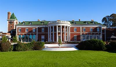 Lessing&amp;#039;s Waterfront Mansions