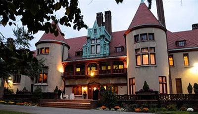 Lessing&amp;#039;s Waterfront Mansions