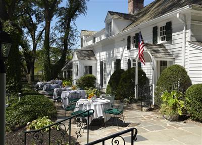 Lessing&amp;#039;s Waterfront Mansions