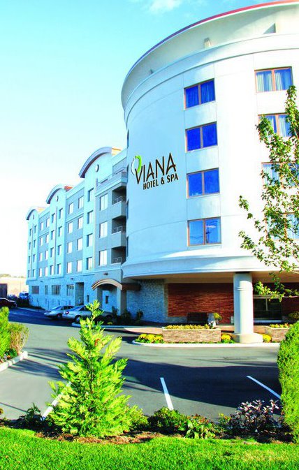Destination Wedding Here on Long Island: The Viana Hotel