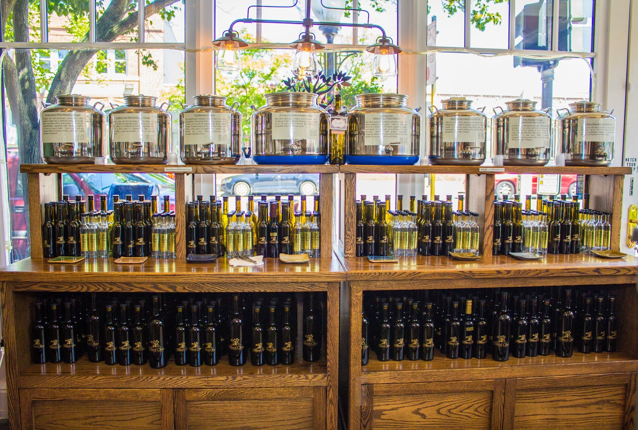 10 Unique Wedding Favors Your Guests Will Actually Use