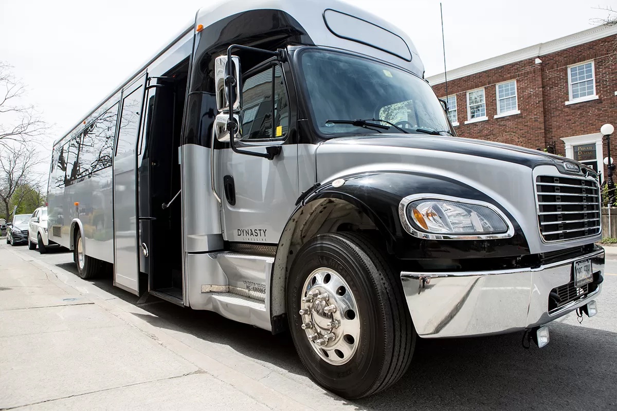 The Benefits of Using a Wedding Bus for Transportation